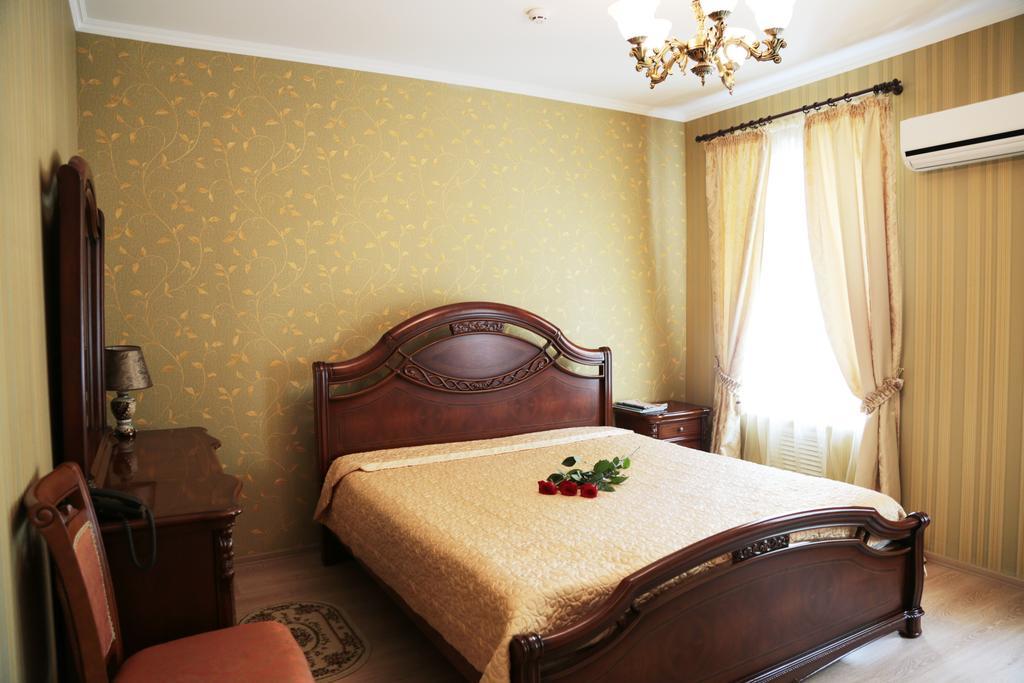 Evropeyskiy Kyiv Exterior photo