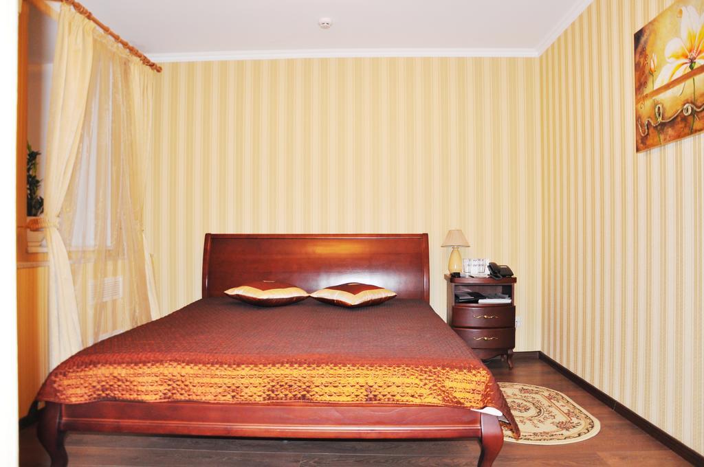Evropeyskiy Kyiv Room photo