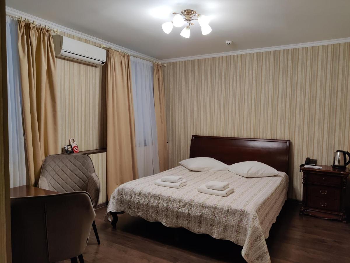 Evropeyskiy Kyiv Exterior photo